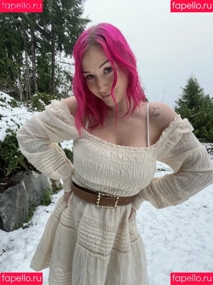 Sofia Sunshine / x.sofiasunshine / xsofiasunshine Onlyfans Photo Gallery 