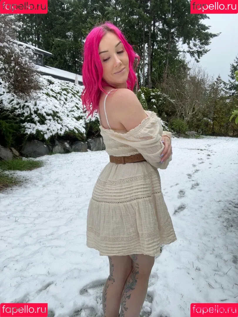 Sofia Sunshine / x.sofiasunshine / xsofiasunshine Onlyfans Photo Gallery 