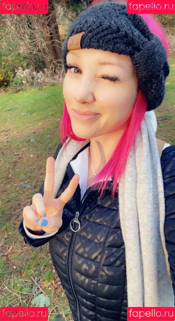 Sofia Sunshine / x.sofiasunshine / xsofiasunshine Onlyfans Photo Gallery 