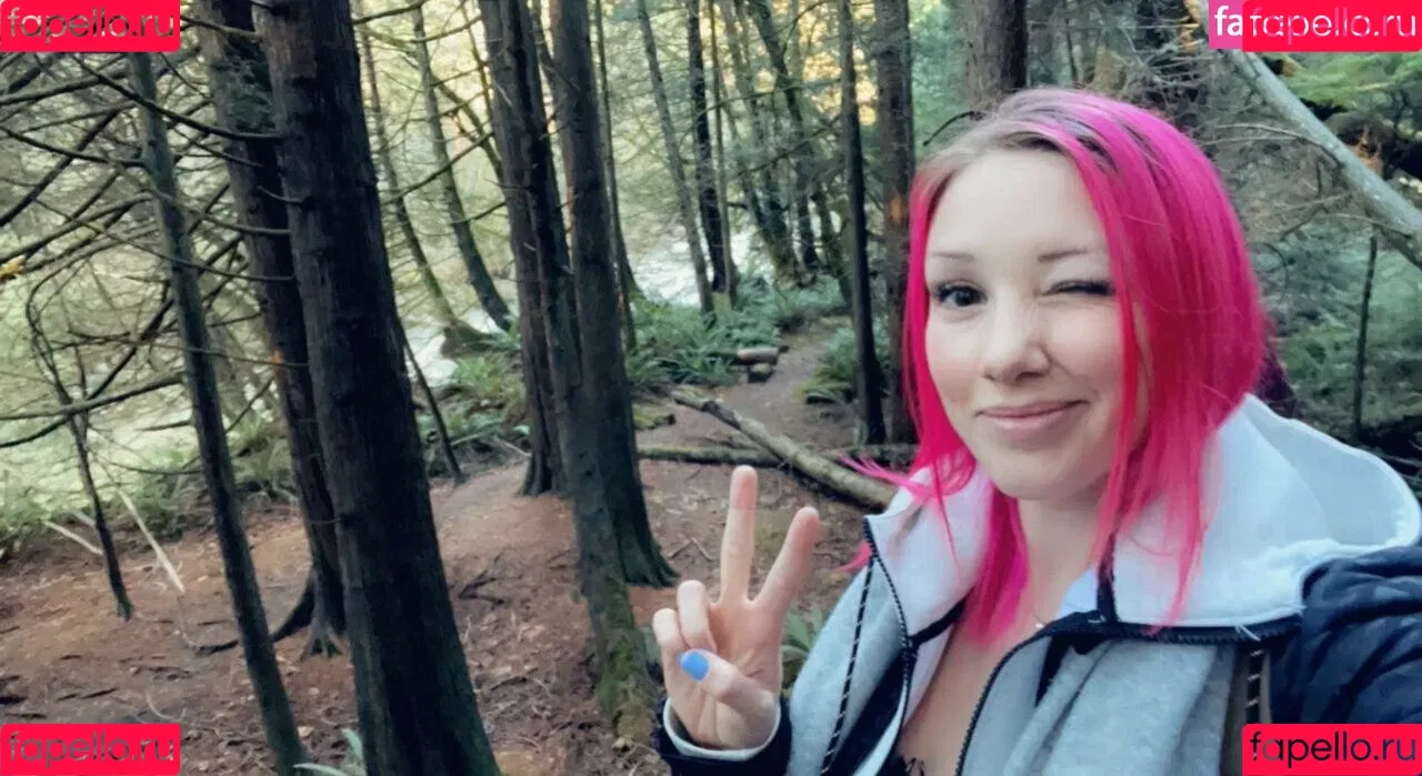 Sofia Sunshine / x.sofiasunshine / xsofiasunshine Onlyfans Photo Gallery 