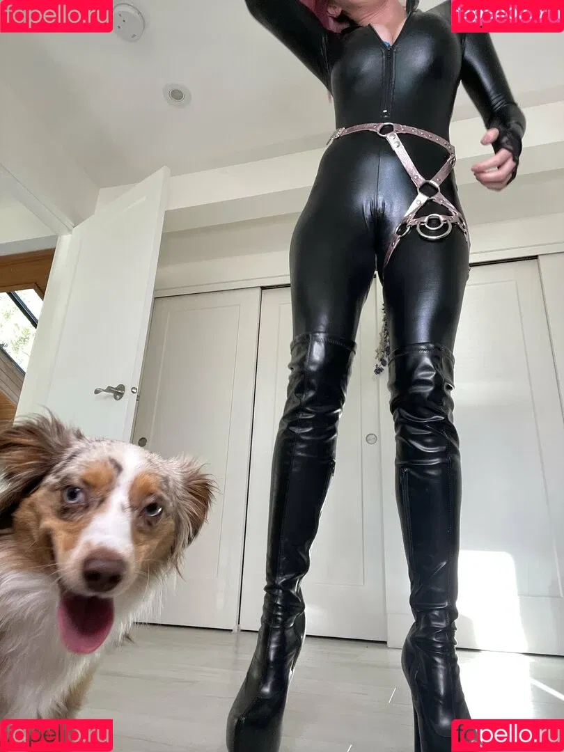 Sofia Sunshine / x.sofiasunshine / xsofiasunshine Onlyfans Photo Gallery 