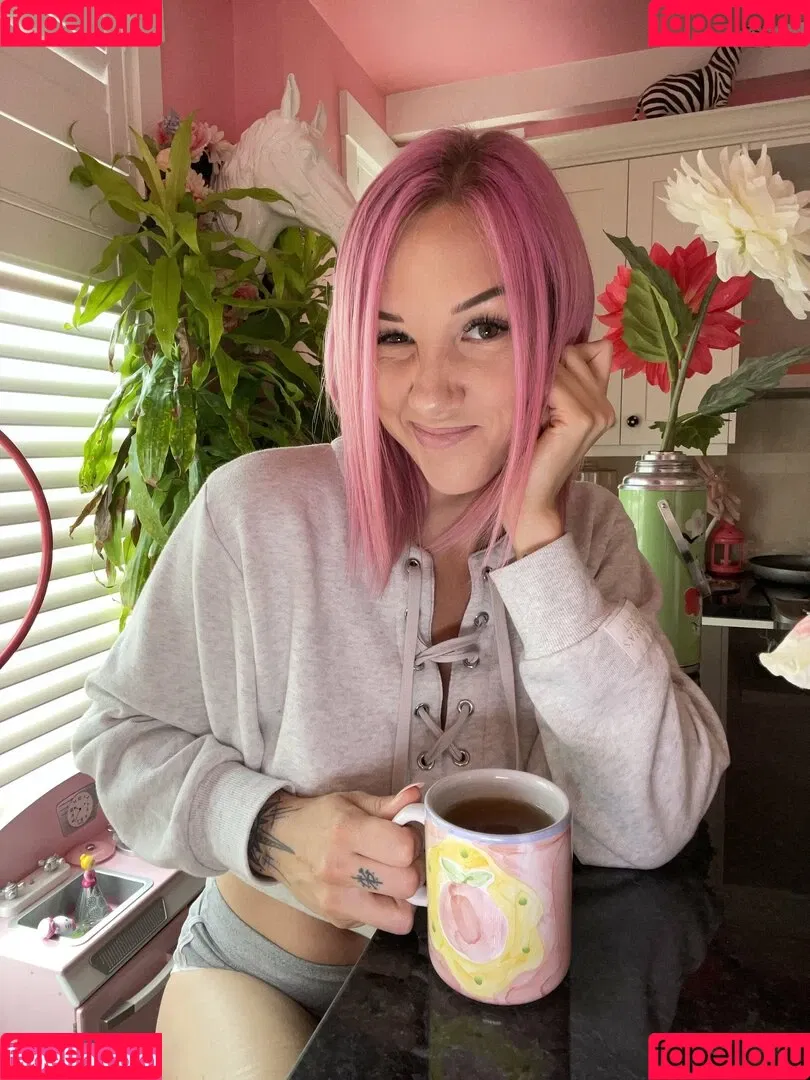 Sofia Sunshine / x.sofiasunshine / xsofiasunshine Onlyfans Photo Gallery 