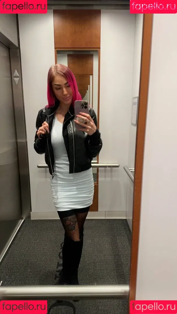 Sofia Sunshine / x.sofiasunshine / xsofiasunshine Onlyfans Photo Gallery 