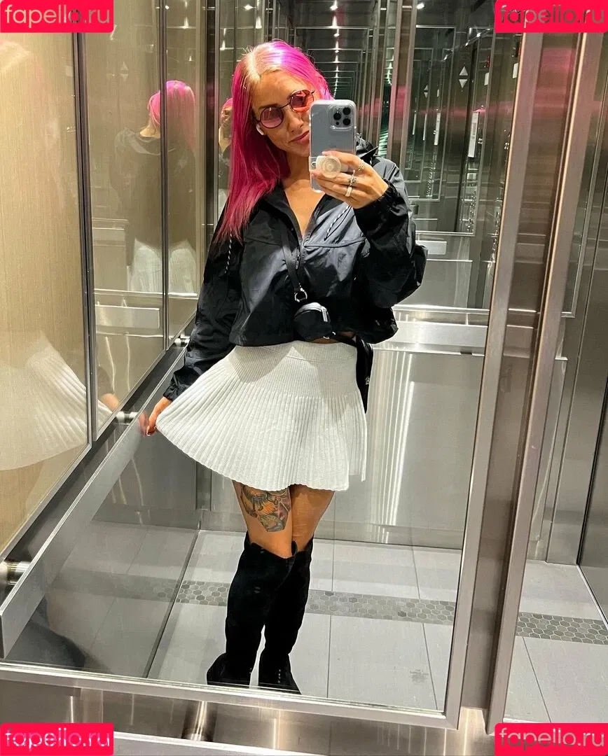 Sofia Sunshine / x.sofiasunshine / xsofiasunshine Onlyfans Photo Gallery 