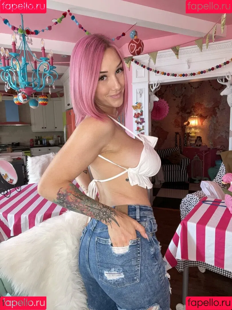 Sofia Sunshine / x.sofiasunshine / xsofiasunshine Onlyfans Photo Gallery 