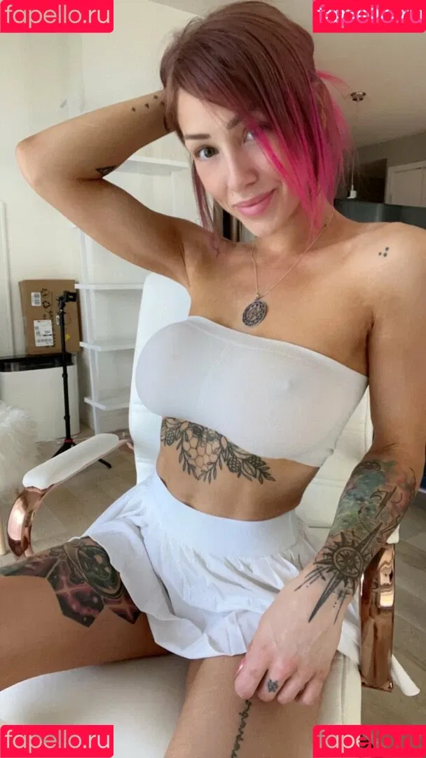 Sofia Sunshine / x.sofiasunshine / xsofiasunshine Onlyfans Photo Gallery 