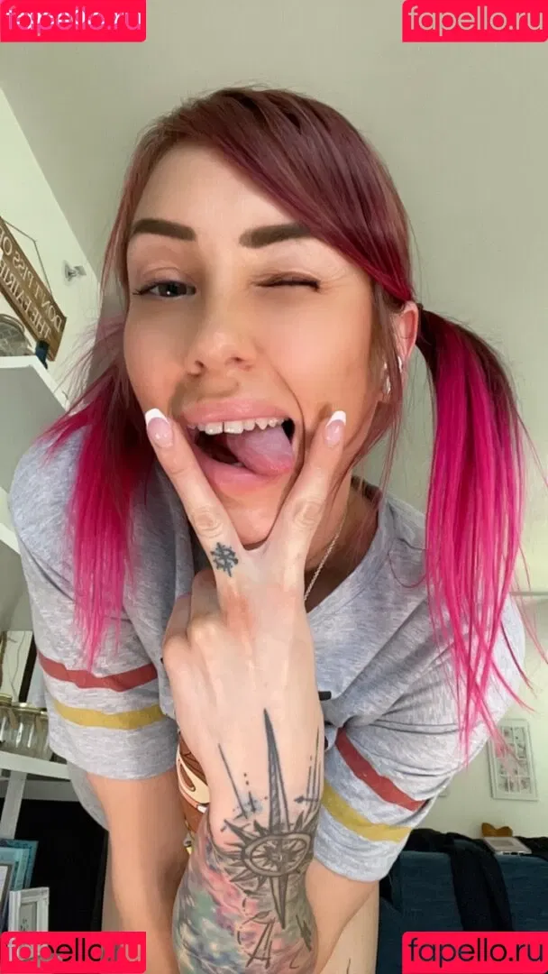 Sofia Sunshine / x.sofiasunshine / xsofiasunshine Onlyfans Photo Gallery 