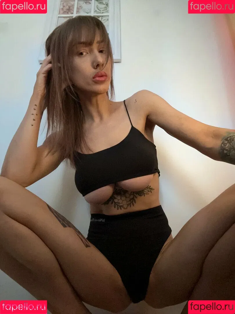 Sofia Sunshine / x.sofiasunshine / xsofiasunshine Onlyfans Photo Gallery 