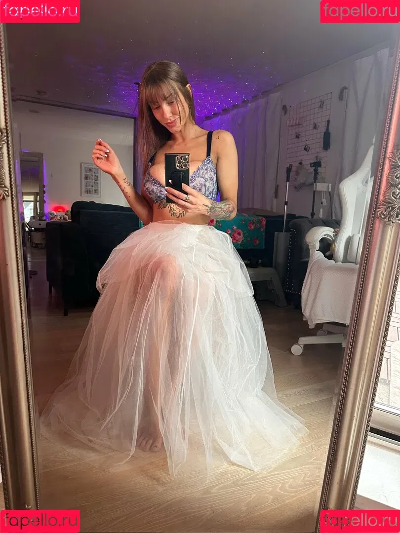 Sofia Sunshine / x.sofiasunshine / xsofiasunshine Onlyfans Photo Gallery 