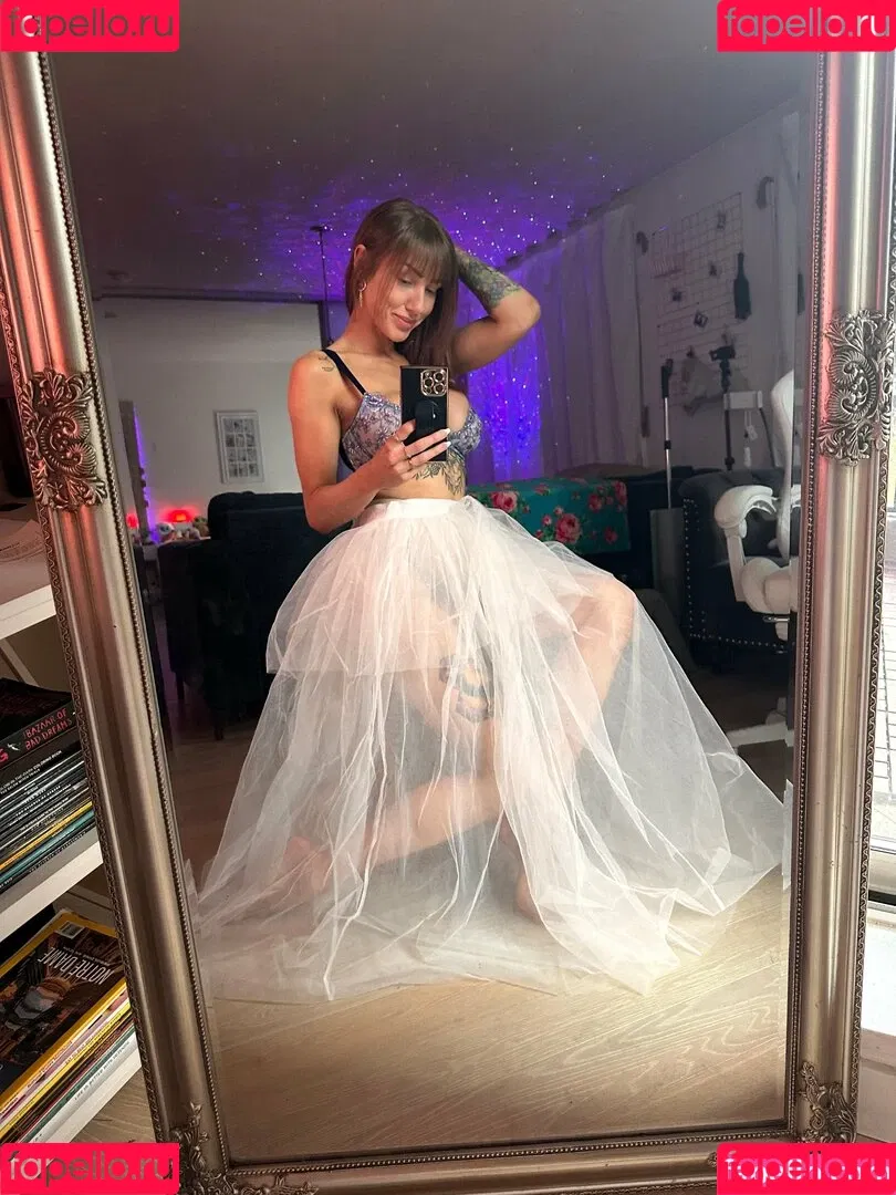 Sofia Sunshine / x.sofiasunshine / xsofiasunshine Onlyfans Photo Gallery 