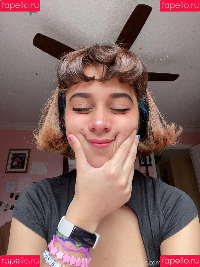 https: / littlebunnygrl Onlyfans Photo Gallery 