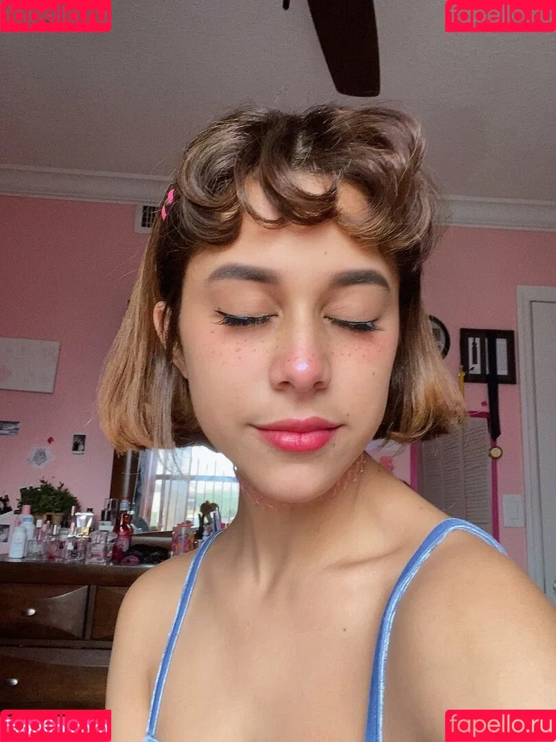 https: / littlebunnygrl Onlyfans Photo Gallery 