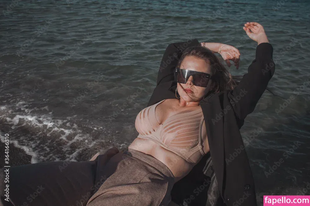 liyaberry Onlyfans Photo Gallery 