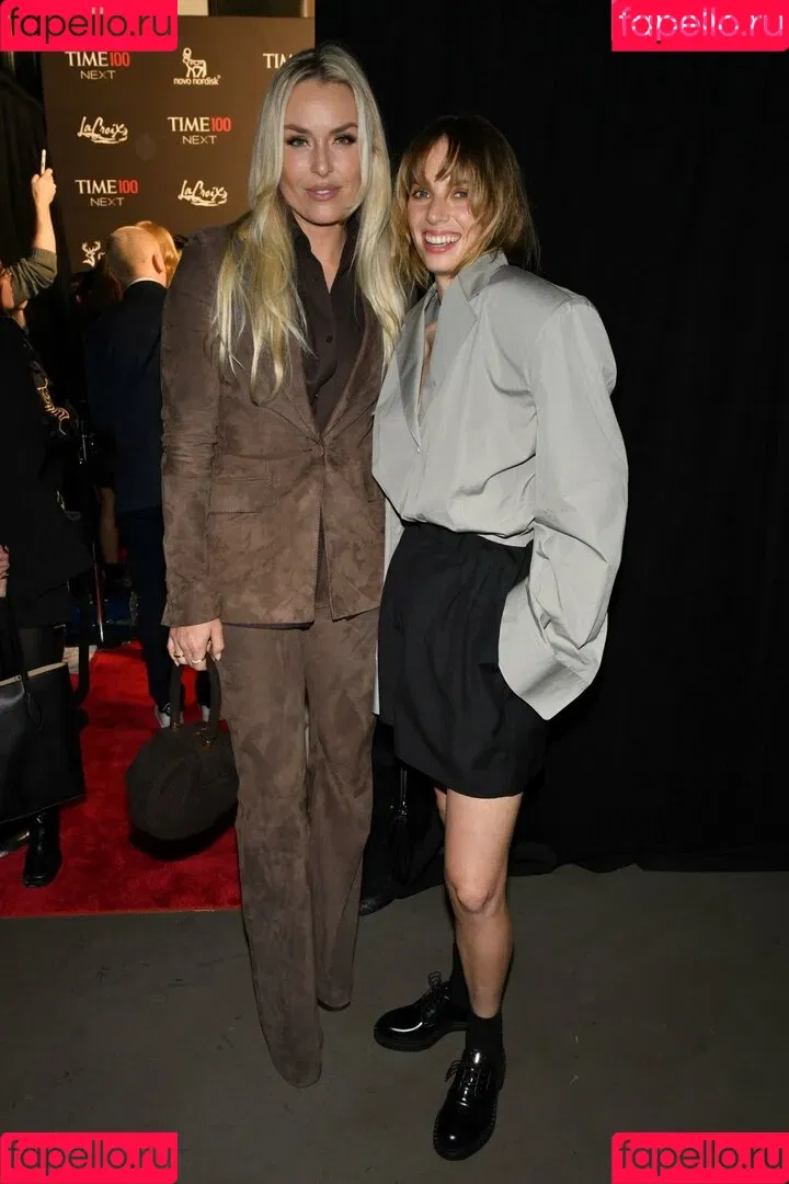 Maya Hawke / maya_hawke / neohawk2 Onlyfans Photo Gallery 