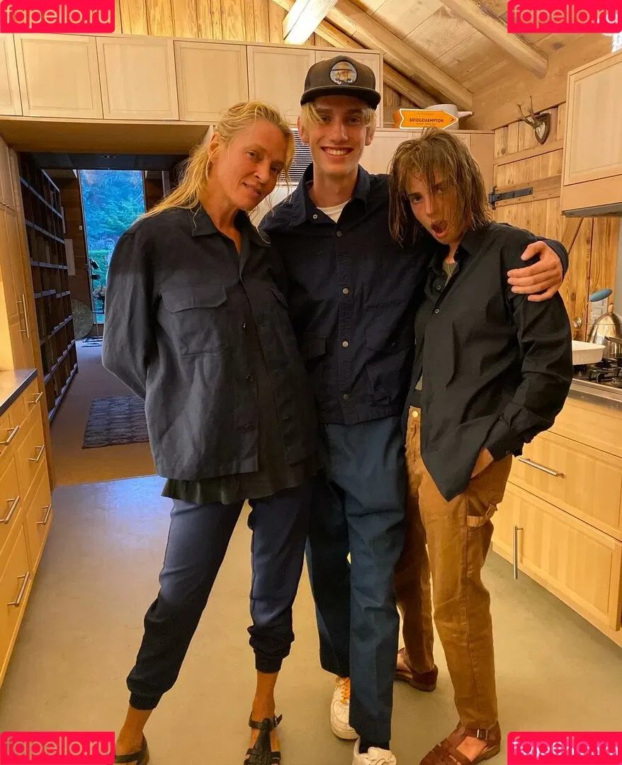 Maya Hawke / maya_hawke / neohawk2 Onlyfans Photo Gallery 