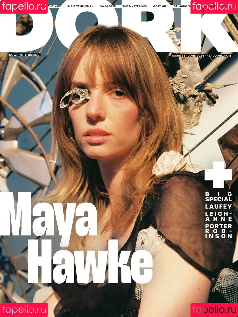 Maya Hawke / maya_hawke / neohawk2 Onlyfans Photo Gallery 