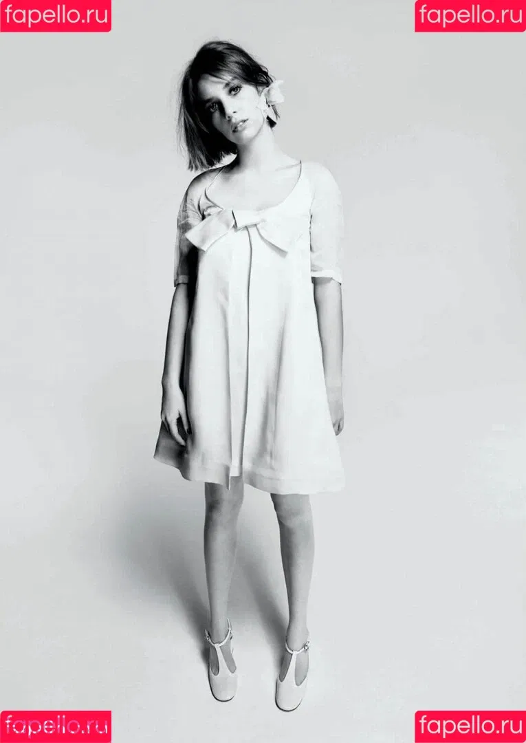 Maya Hawke / maya_hawke / neohawk2 Onlyfans Photo Gallery 