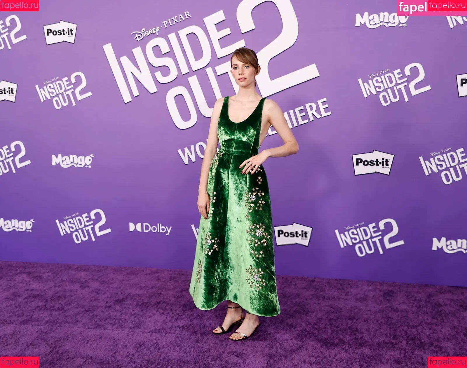 Maya Hawke / maya_hawke / neohawk2 Onlyfans Photo Gallery 