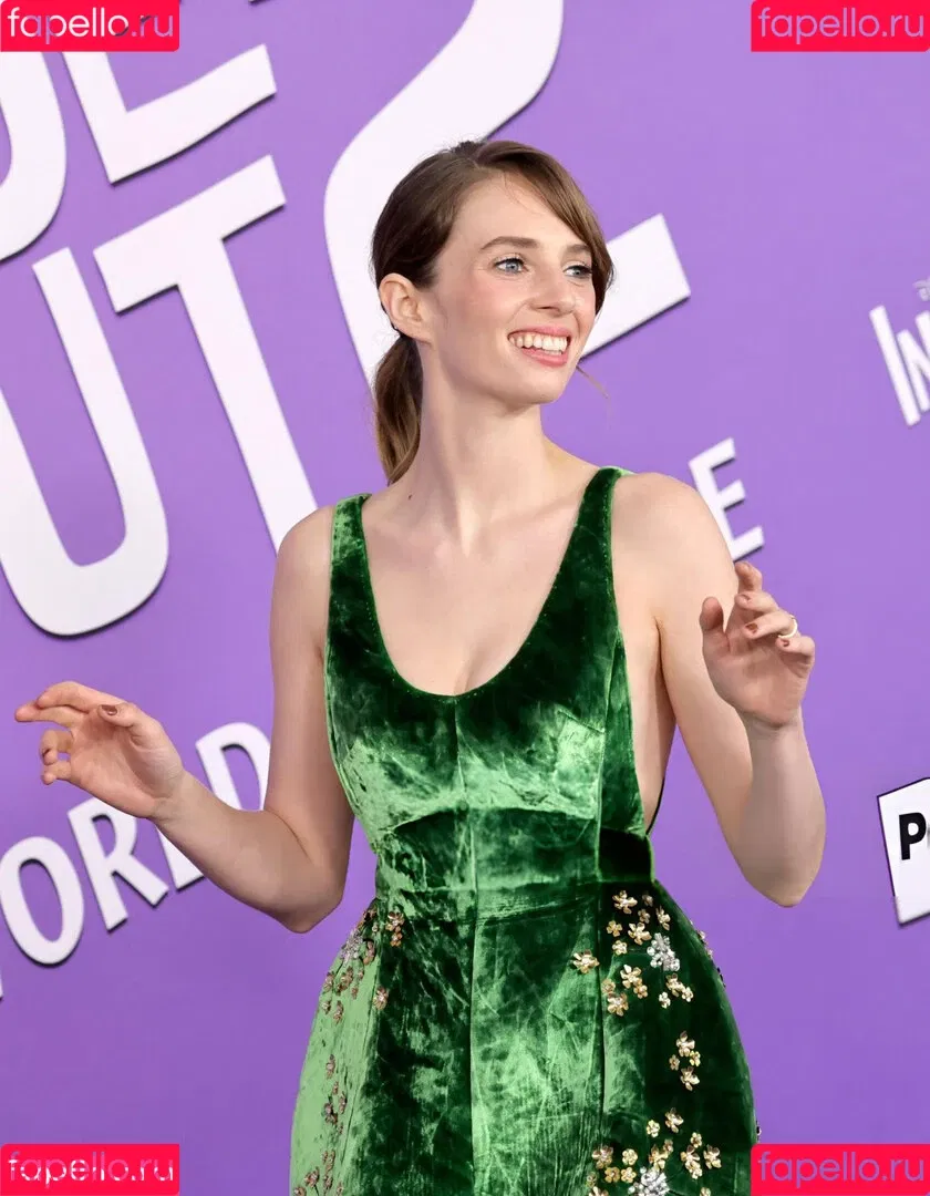 Maya Hawke / maya_hawke / neohawk2 Onlyfans Photo Gallery 