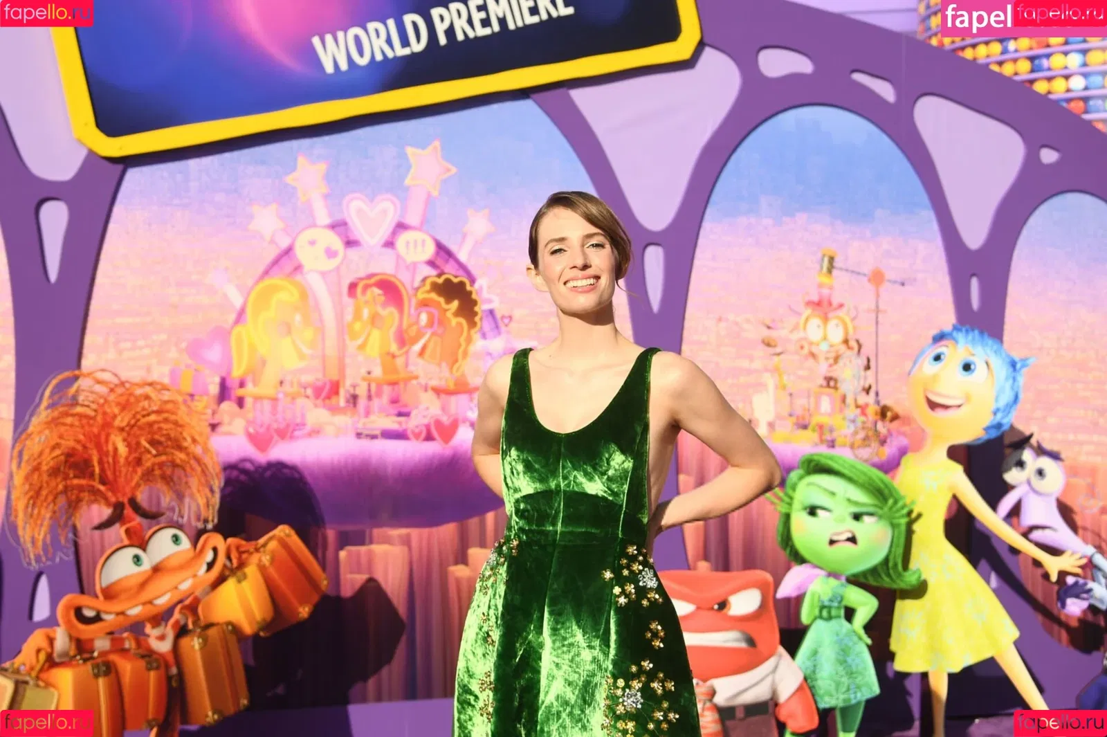 Maya Hawke / maya_hawke / neohawk2 Onlyfans Photo Gallery 