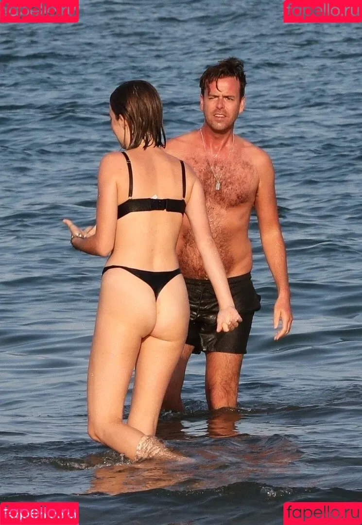 Maya Hawke / maya_hawke / neohawk2 Onlyfans Photo Gallery 