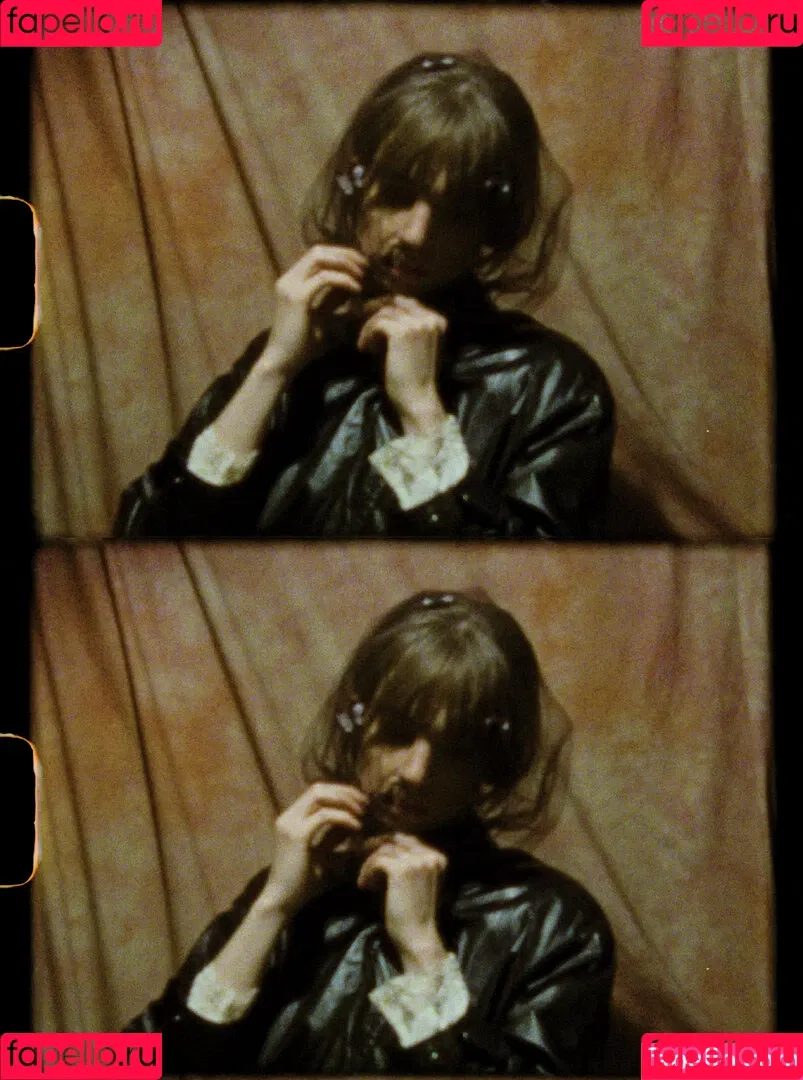 Maya Hawke / maya_hawke / neohawk2 Onlyfans Photo Gallery 