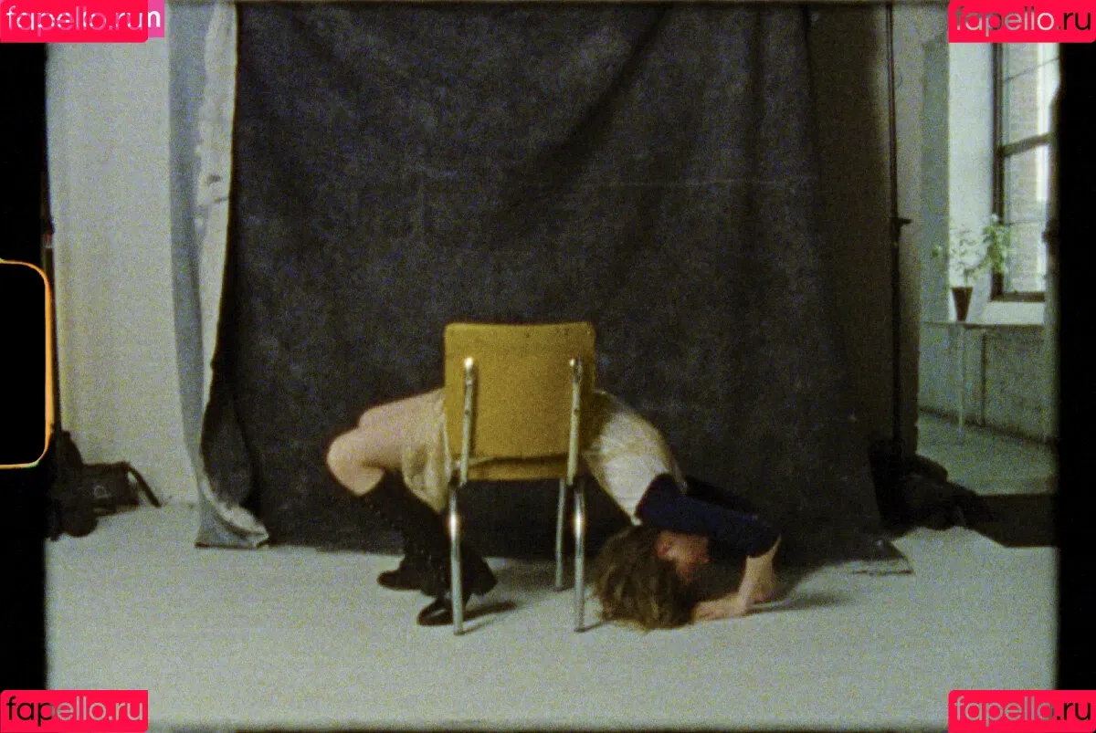 Maya Hawke / maya_hawke / neohawk2 Onlyfans Photo Gallery 