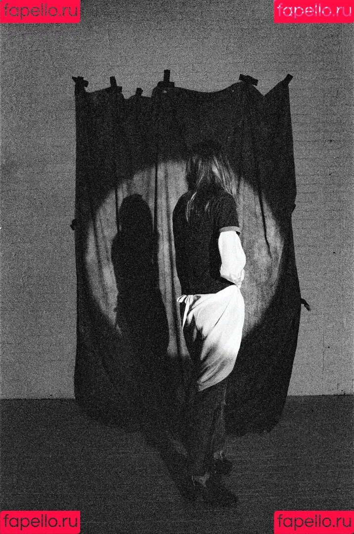 Maya Hawke / maya_hawke / neohawk2 Onlyfans Photo Gallery 