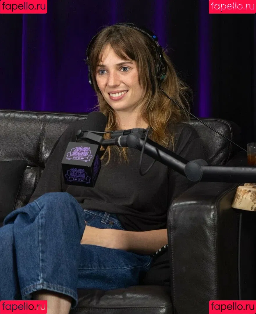 Maya Hawke / maya_hawke / neohawk2 Onlyfans Photo Gallery 