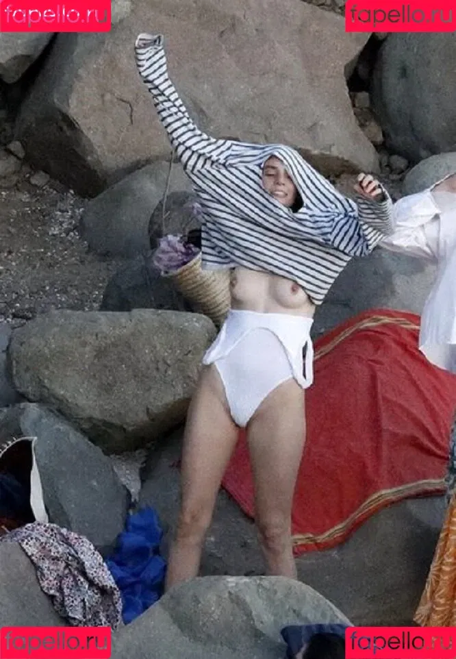 Maya Hawke / maya_hawke / neohawk2 Onlyfans Photo Gallery 