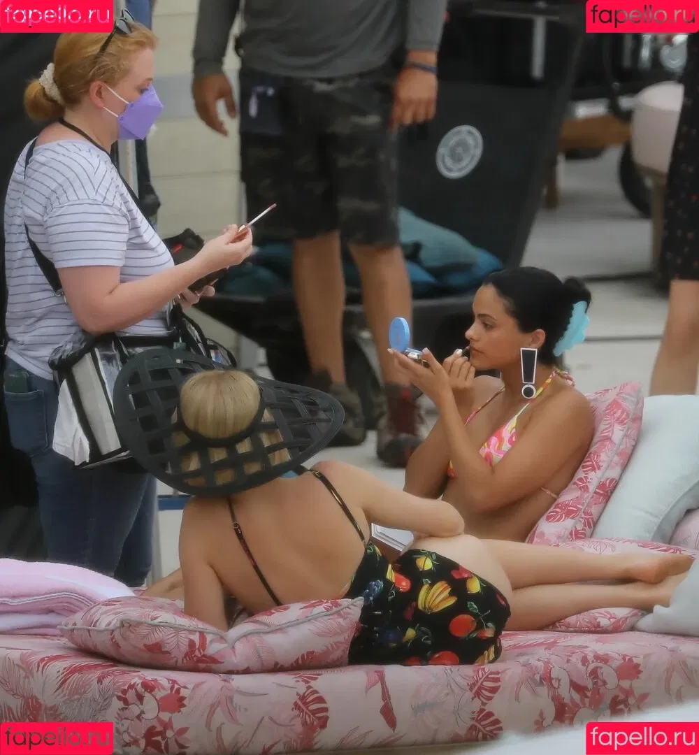 Maya Hawke / maya_hawke / neohawk2 Onlyfans Photo Gallery 