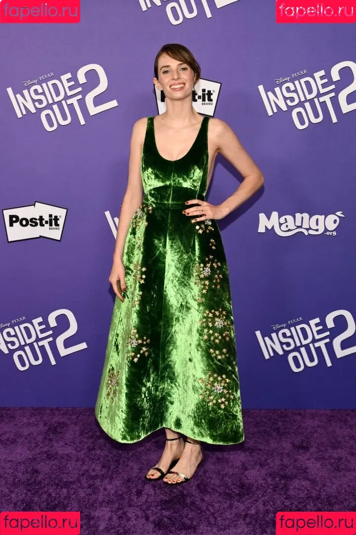 Maya Hawke / maya_hawke / neohawk2 Onlyfans Photo Gallery 