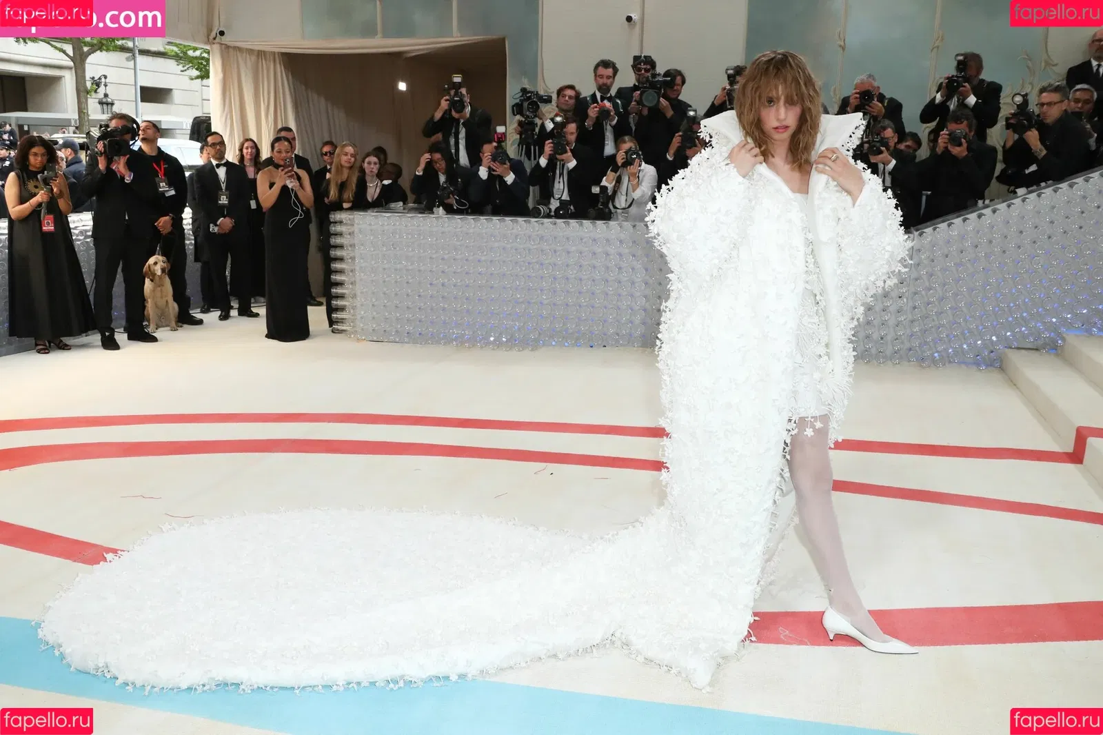 Maya Hawke / maya_hawke / neohawk2 Onlyfans Photo Gallery 