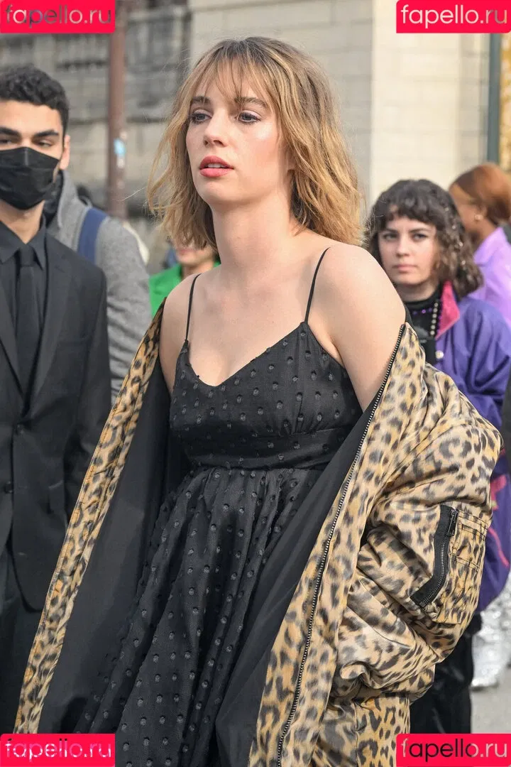 Maya Hawke / maya_hawke / neohawk2 Onlyfans Photo Gallery 