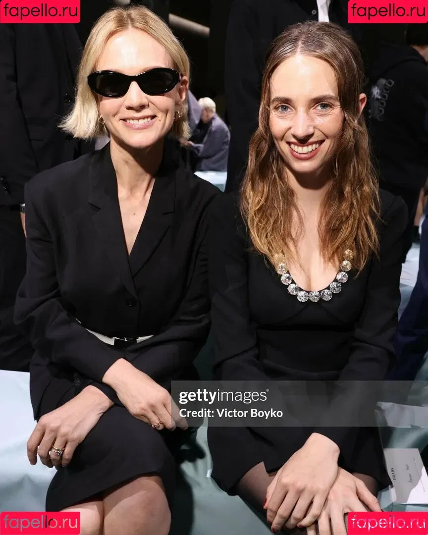 Maya Hawke / maya_hawke / neohawk2 Onlyfans Photo Gallery 