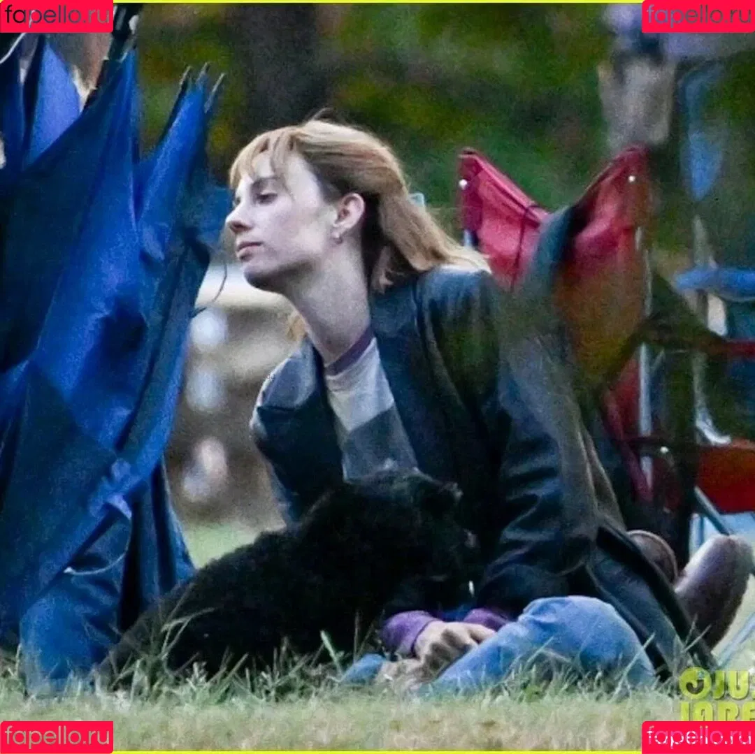 Maya Hawke / maya_hawke / neohawk2 Onlyfans Photo Gallery 