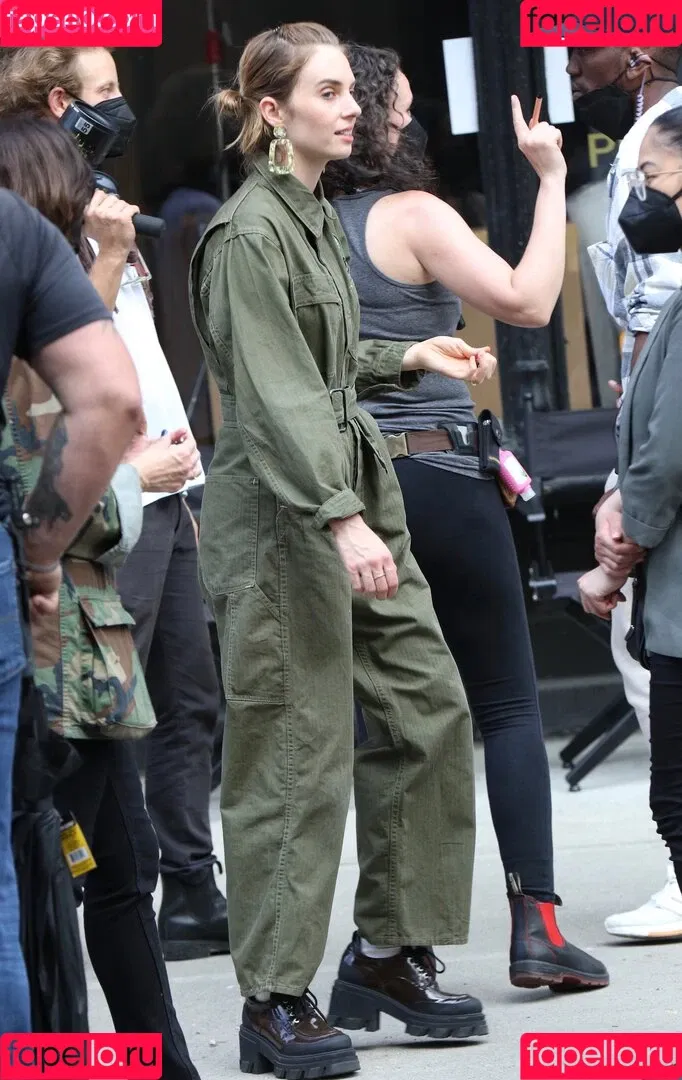 Maya Hawke / maya_hawke / neohawk2 Onlyfans Photo Gallery 