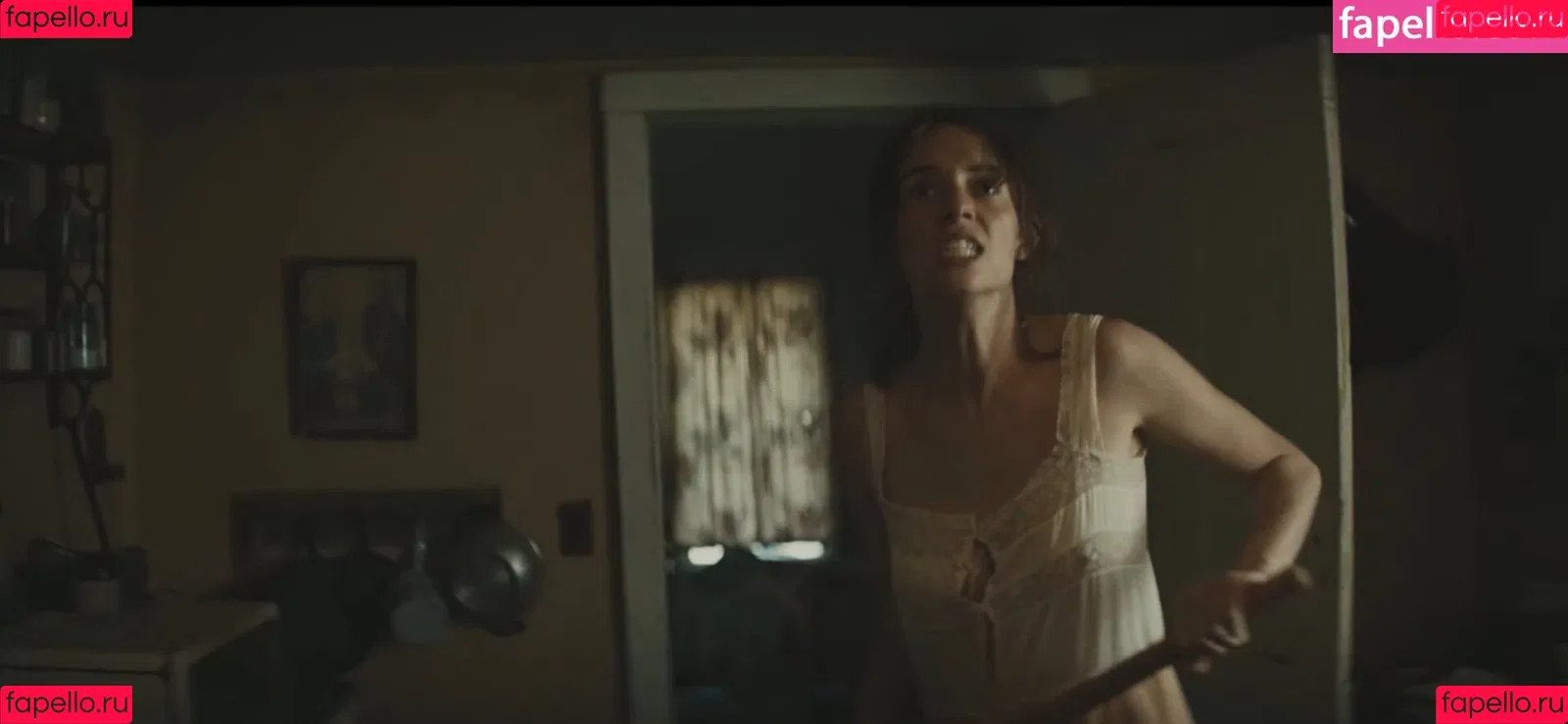 Maya Hawke / maya_hawke / neohawk2 Onlyfans Photo Gallery 