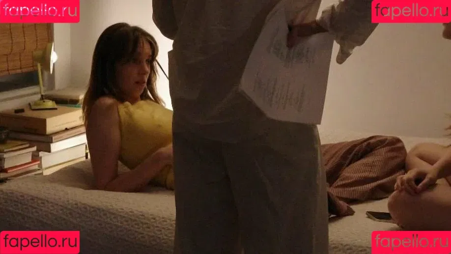 Maya Hawke / maya_hawke / neohawk2 Onlyfans Photo Gallery 