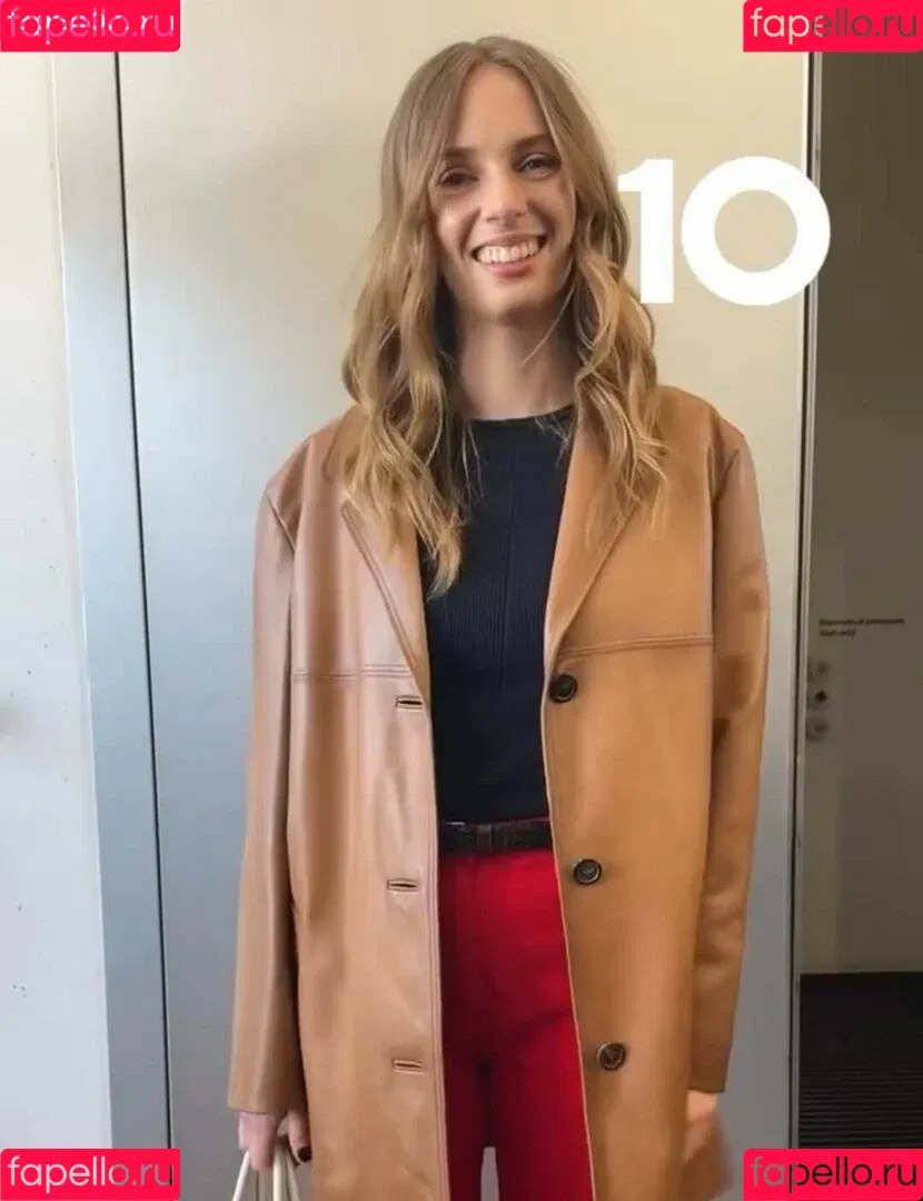 Maya Hawke / maya_hawke / neohawk2 Onlyfans Photo Gallery 