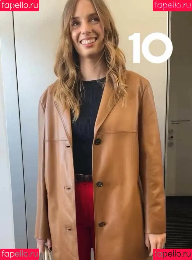 Maya Hawke / maya_hawke / neohawk2 Onlyfans Photo Gallery 