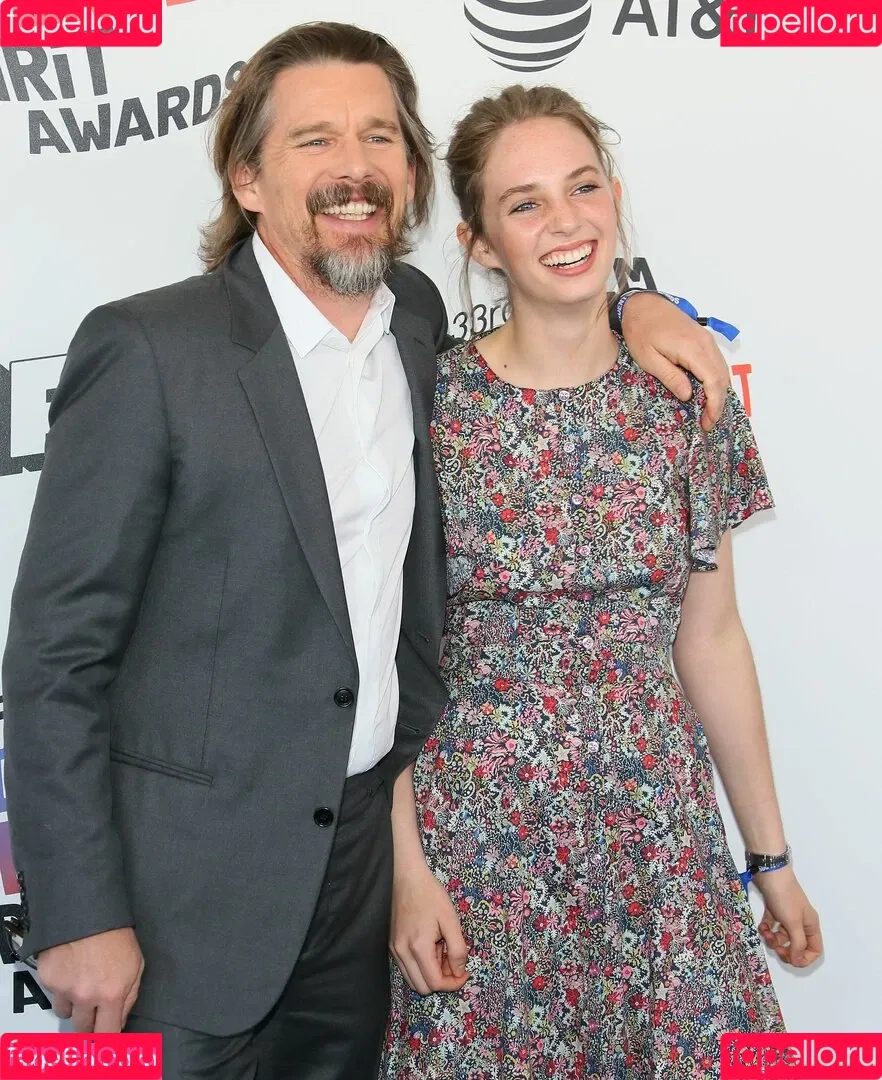 Maya Hawke / maya_hawke / neohawk2 Onlyfans Photo Gallery 