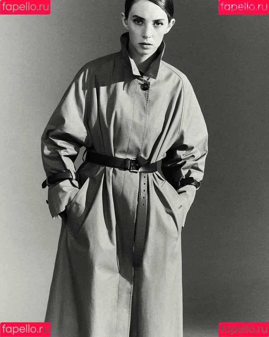 Maya Hawke / maya_hawke / neohawk2 Onlyfans Photo Gallery 