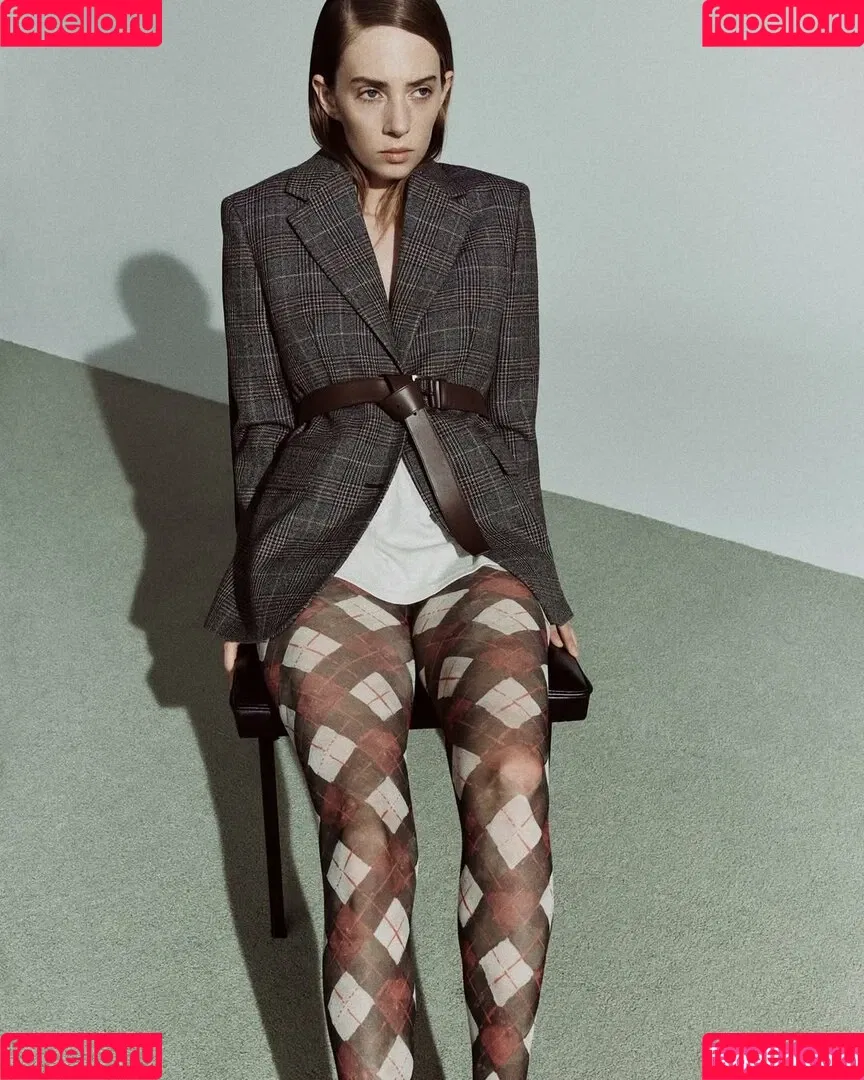 Maya Hawke / maya_hawke / neohawk2 Onlyfans Photo Gallery 