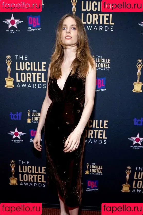 Maya Hawke / maya_hawke / neohawk2 Onlyfans Photo Gallery 