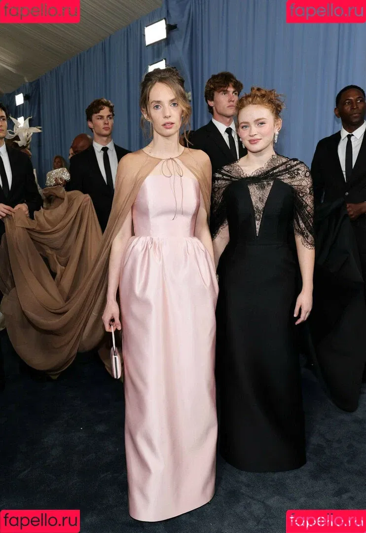 Maya Hawke / maya_hawke / neohawk2 Onlyfans Photo Gallery 