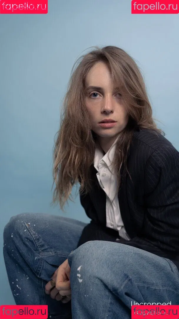 Maya Hawke / maya_hawke / neohawk2 Onlyfans Photo Gallery 