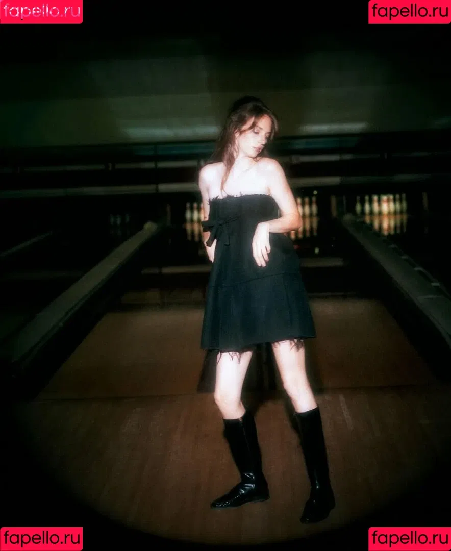 Maya Hawke / maya_hawke / neohawk2 Onlyfans Photo Gallery 