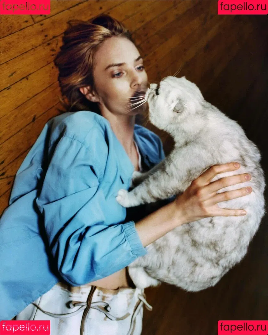 Maya Hawke / maya_hawke / neohawk2 Onlyfans Photo Gallery 