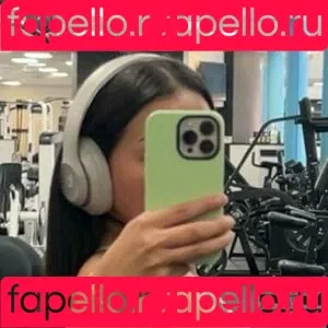 areallyweakguy / justsomecouple1 / justsomesimpleman Onlyfans Photo Gallery 